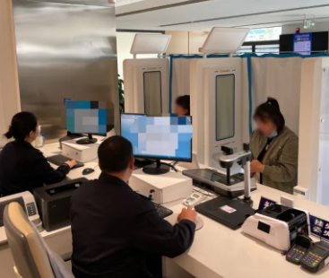 跑出服務加速度 | 交管、戶政、出入境等業務一窗通辦、一機“全自助”