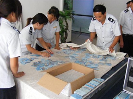 雄帝科技為高速公路通行卡提供全自動清洗消毒設備